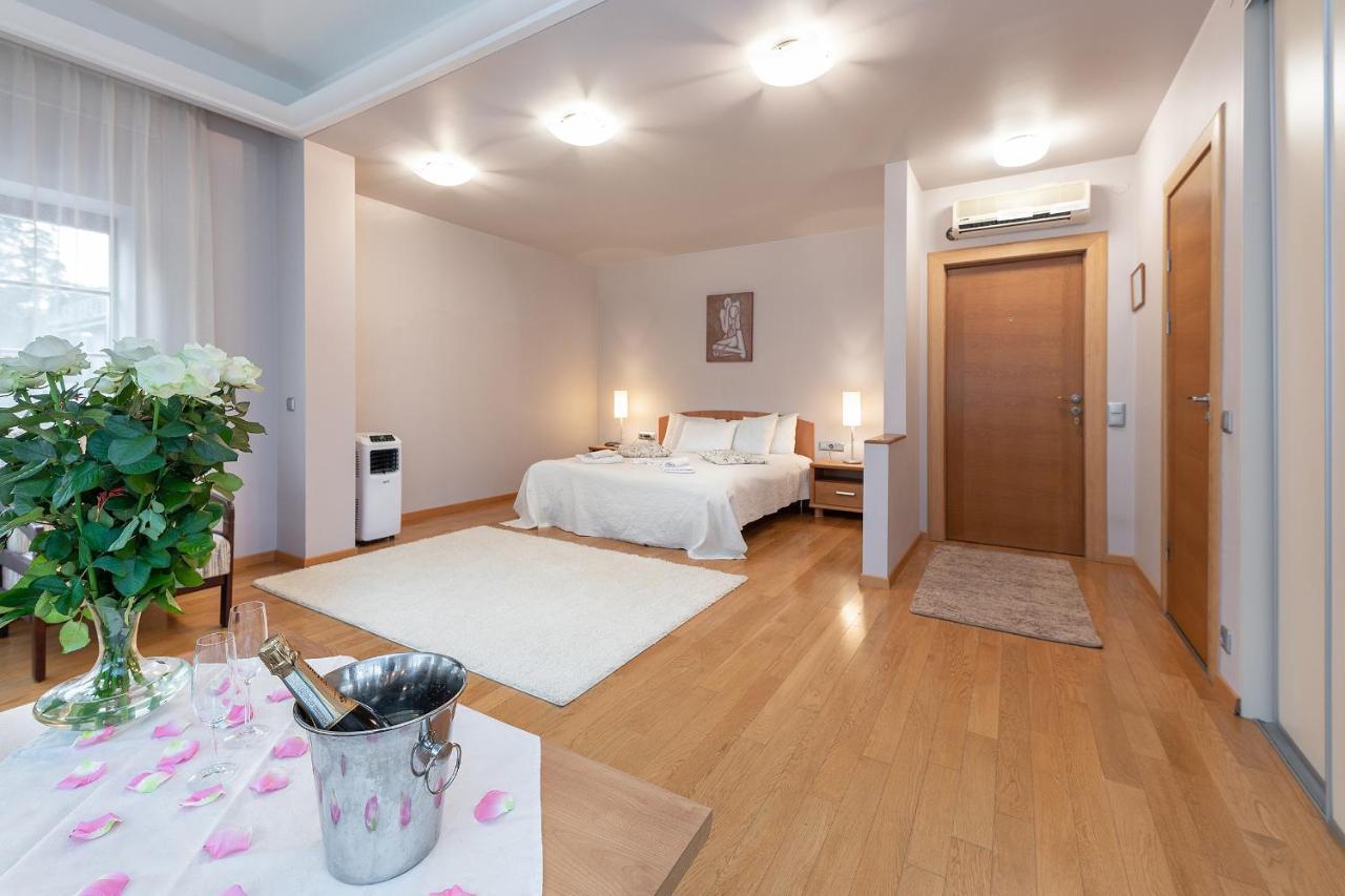 Room In Guest Room - Valensija - Large Suite Jūrkalne Екстериор снимка